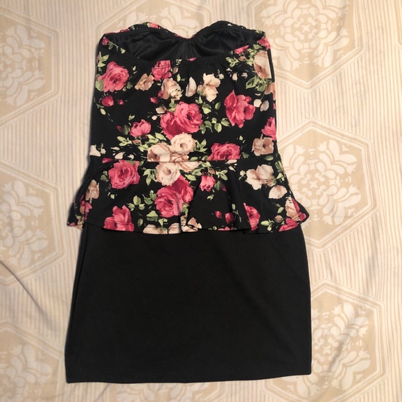 ‼️SOLD‼️ - Picture 2 of 3